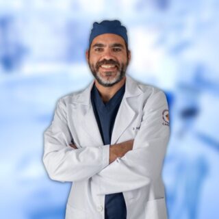 https://denticscancun.com/wp-content/uploads/2023/05/Dr-Alejandro-320x320.jpg